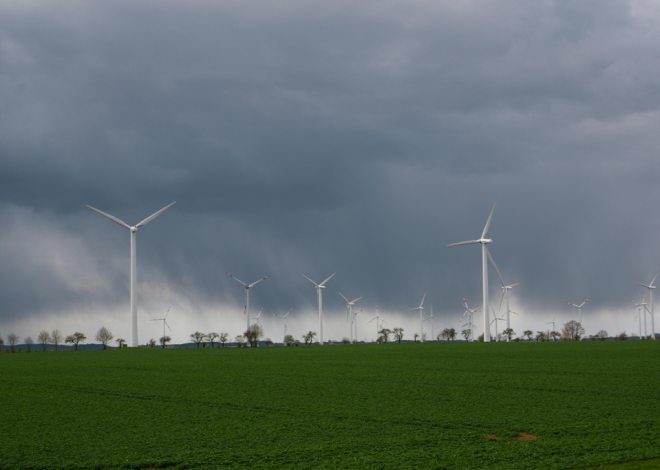 La eólica marina parecía la gran esperanza energética de Europa: ahora afronta un turbio futuro